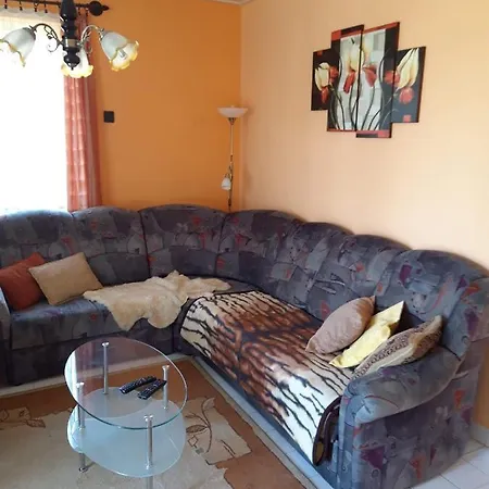 Villa-tabori *