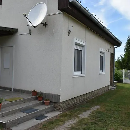 Villa-tabori Holiday home *