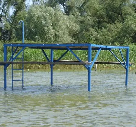 Villa-tabori * Balatonmariafurdo